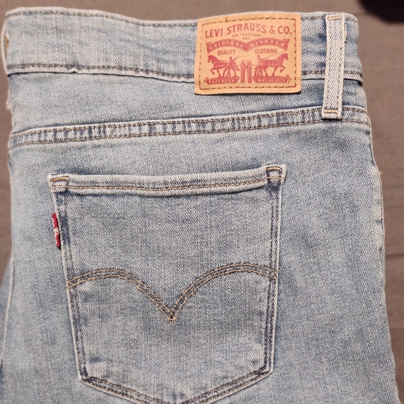 Levis 711 skinny jean size 32 - Picture 4 of 4